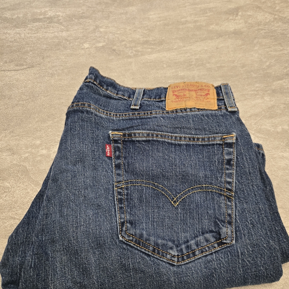 Levi's 505 Denim Jeans Straight Leg / Regular Fit. 40x30 Very Good Condition